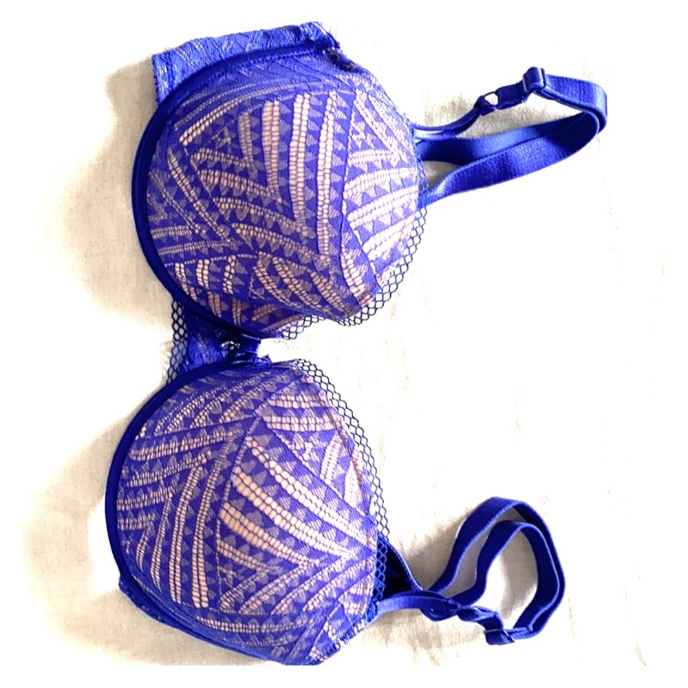 Chantelle Bra 34C padded